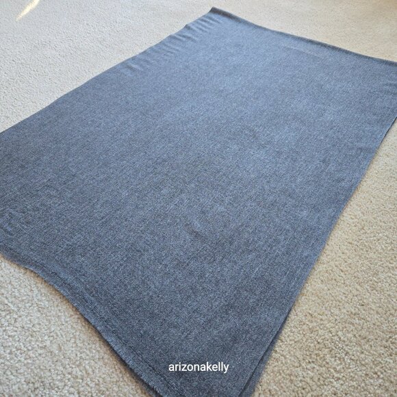 NWOT Woven Cashmere Scarf with Open Weave Detail at Ends Dark Grey Graphite - Picture 5 of 10